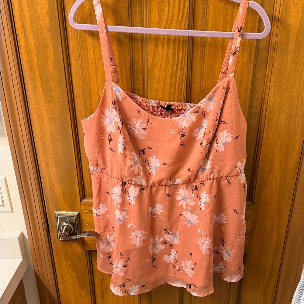 NWT size 2 Torrid Peach Floral Camisole Top